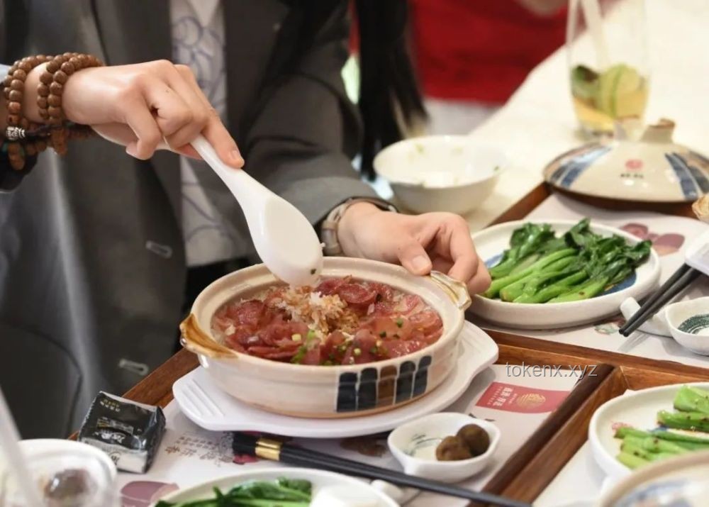 西蒙的精致烟火美食店：趋势引领下的创新探索